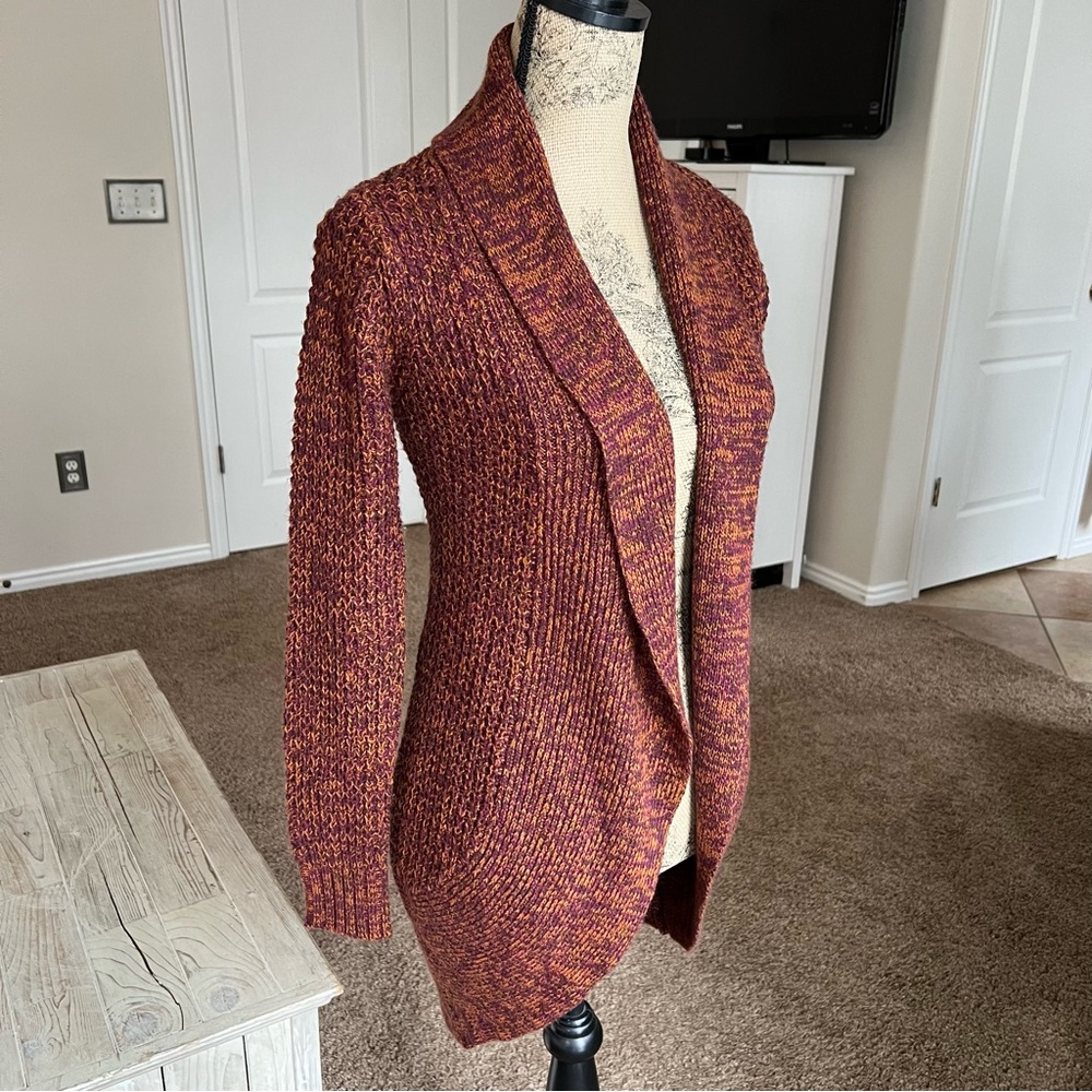 LIKE NEW Caramel/Purple Woven Cardigan by Derek Heart